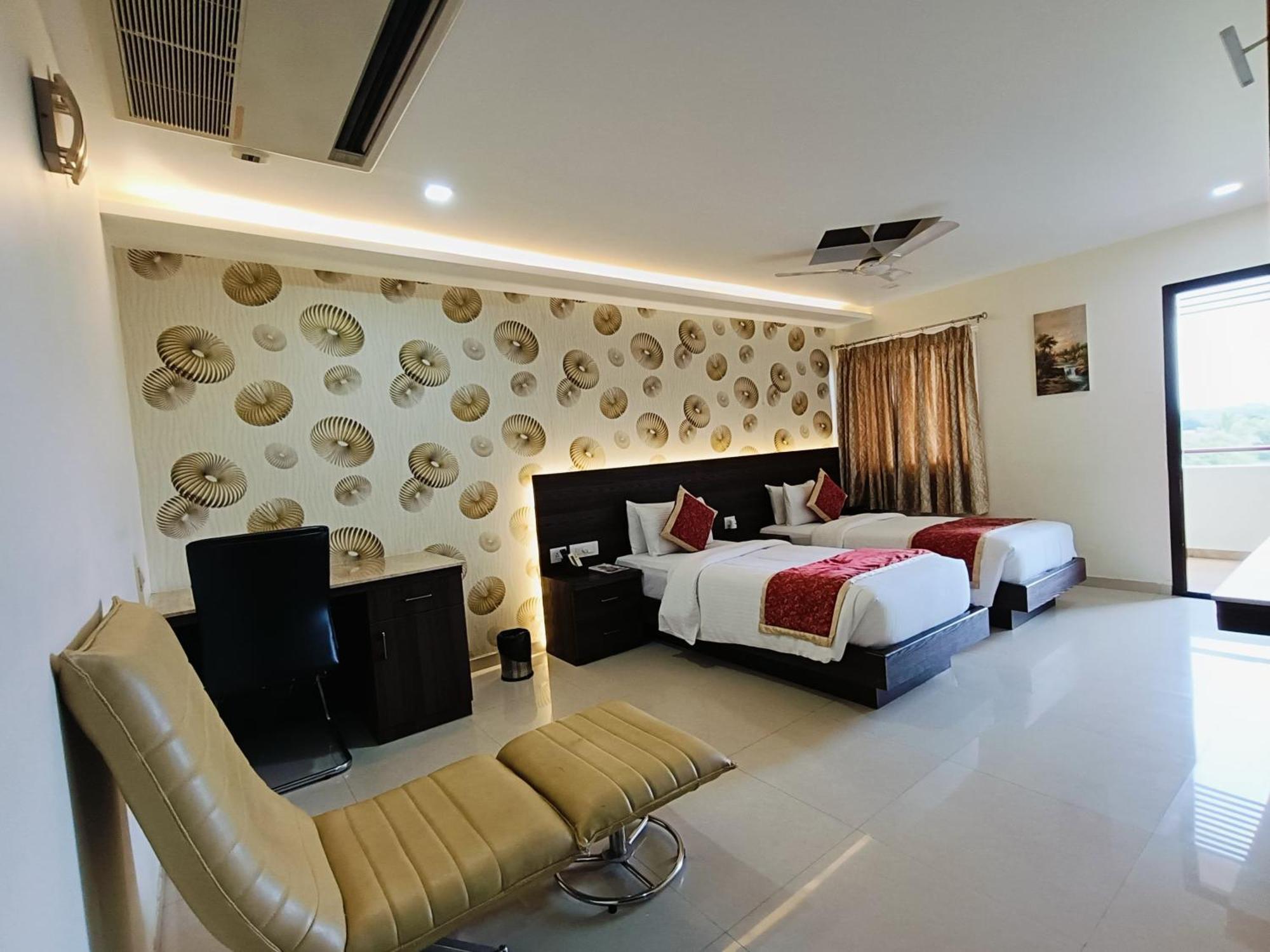 Holiday Residency Coimbatore Exterior photo